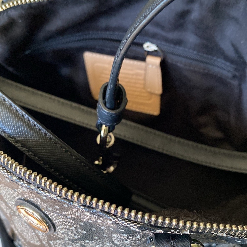 New Authentic Peyton Perforated Monogram Luxury B… - image 6